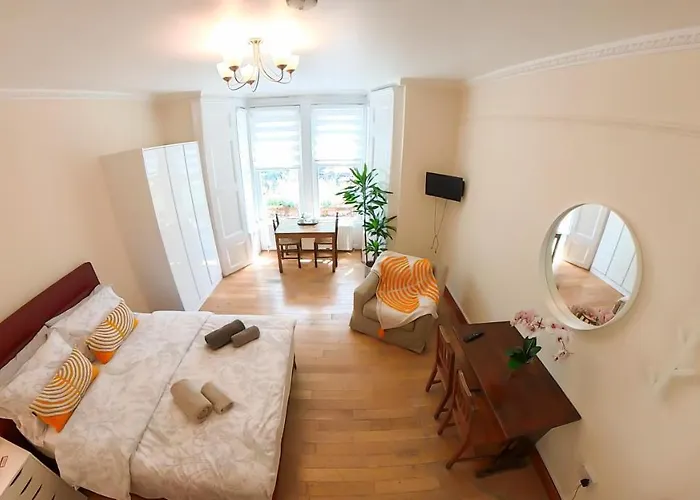 Lovely&Bright Studio Flat Close To Central London