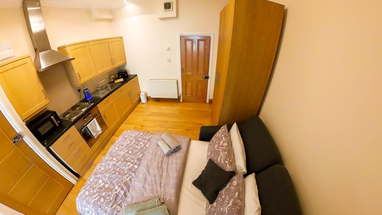 Lovely&bright Flat Close To Appartamento *