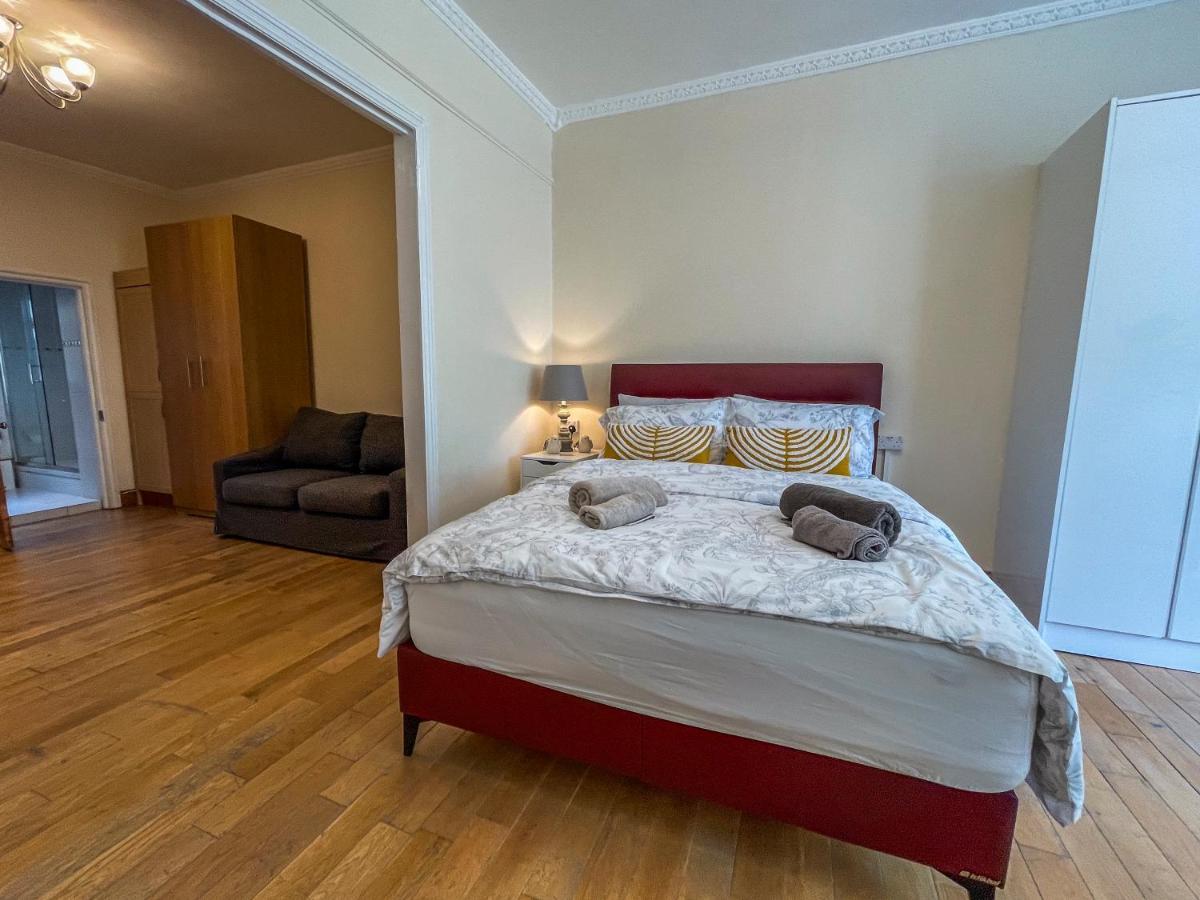 Lovely&bright Flat Close To Appartamento
