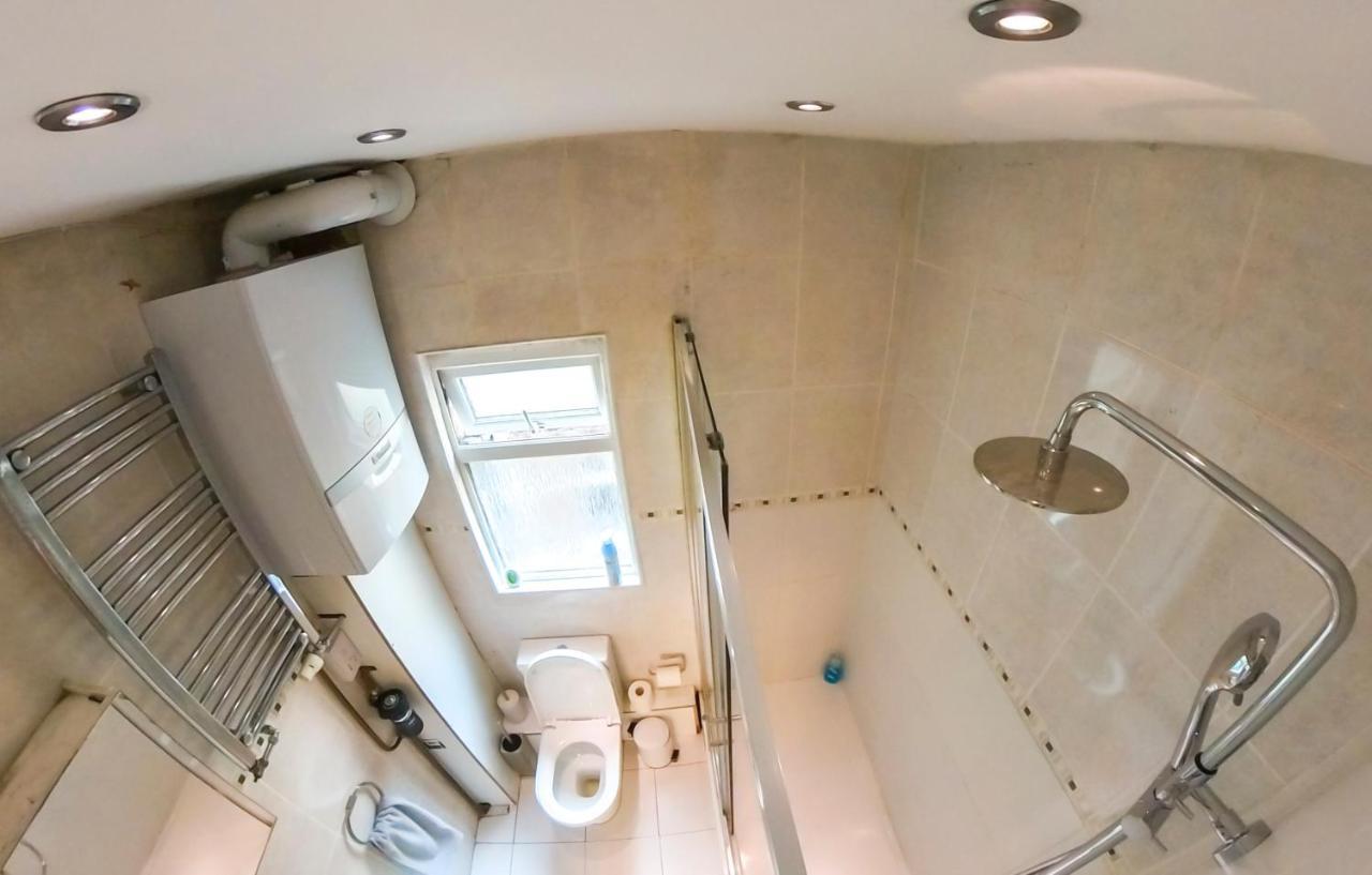 Lovely&bright Flat Close To Apartment